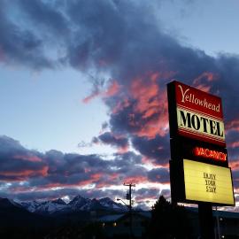 Valemount में, होटल Yellowhead Motel