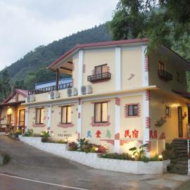 Heaven Bird B&B, hotelli Nanzhuangissa