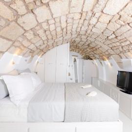 Tholos Deluxe House