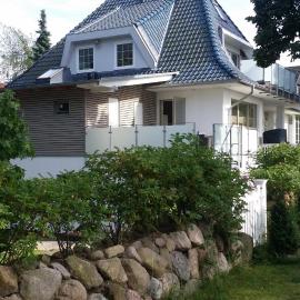Ferienwohnung am Meer mit Wallbox、シャルボイツのホテル