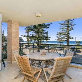 Beachfront on Golden Mile