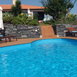 Banda Do Sol Self Catering Cottages, hotel in Estreito da Calheta