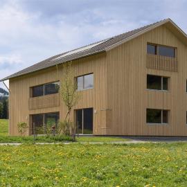 Viesnīca Ferienwohnung Wertvollholzhaus pilsētā Švarcenberga