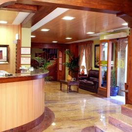 Hotel Menano, hotel em Manzanares