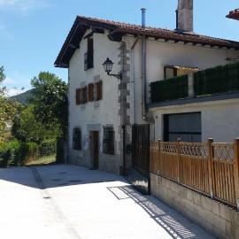 Viesnīca Casa Rural Zubiarena pilsētā Satrústegui