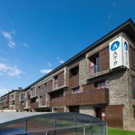 Apartaments Turístics Puigcerdà - La Closa, hotell i Puigcerdà