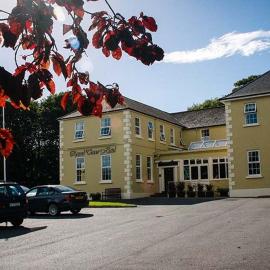 Round Tower Hotel, hotell i Ardmore