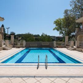 Siviri Villa J&B by Luxlikehome