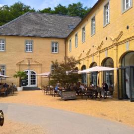 Hotel Schloss Dyck, hotel u gradu Jüchen
