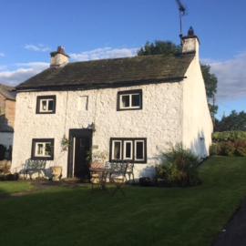 White Cottage Askham, hotel em Askham