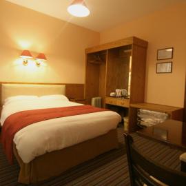 The Parkway Hotel, Hotel in Dunmanway