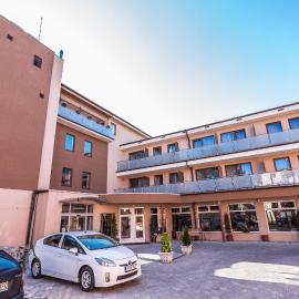 Garni Hotel Anne-Mary, hotel v Piešťanech