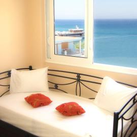 Dorana Apartments & Trekking Hotel, Hotel in Diafani