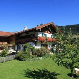Pension mit Bergblick in Inzell, hotel in Inzell