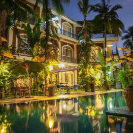 The Coconut House Hotel, hotel sa Battambang