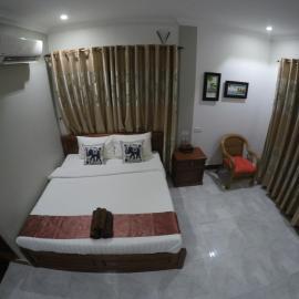 Happy​​ Family Guesthouse, hotel sa Kampot