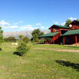 Las Cortaderas Cabañas de Tronco, hotel in Nono