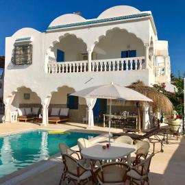 Menzel Churasco Djerba, hotel a Aghīr