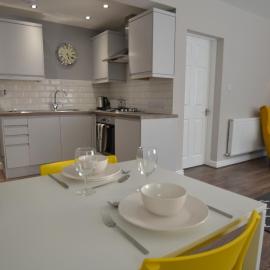Charming 1 bed riverside apartment