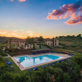 Poggio Cennina Resort & I Borghi della Selvaccia, hotel u gradu Bucine
