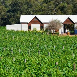 Upper Reach Spa Cottage, hotel i Henley Brook