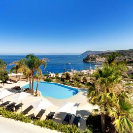 Hotel Villa Enrica - Aeolian Charme, ξενοδοχείο στο Λίπαρι