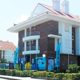 Watsay Surf House, hotelli kohteessa Santoña