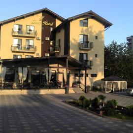 Best Hotel, hotel i Hunedoara
