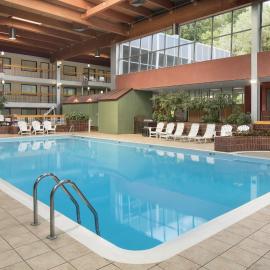 Ramada by Wyndham Beaver Falls, hotel u gradu Beaver Falls
