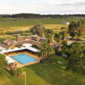 Pueblo Chico Agroturismo Hotel, hotel i La Floresta