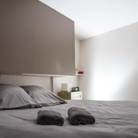 B&B B³ Boat, hotel in Ghent