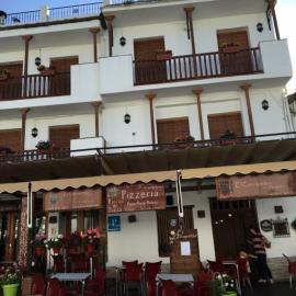Hostal El Cascapeñas de la Alpujarra, hotel em Capileira