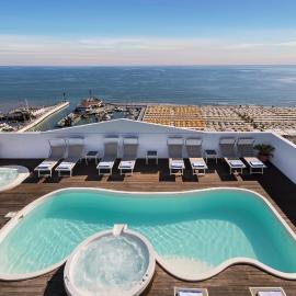 Hotel Nautico, hotel in Riccione