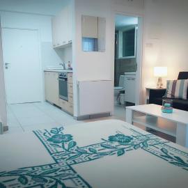 Billis Beach Apartment, hotel a Limassol