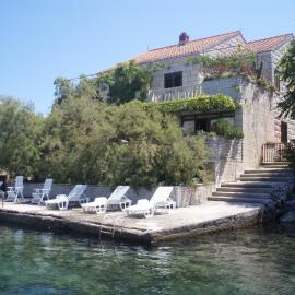 Stone house Gregov, hotel in Lumbarda