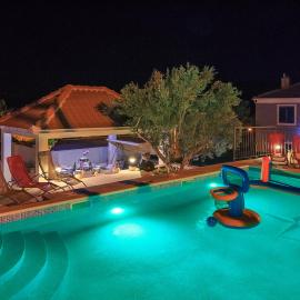 Apartment Zeljana, hotel in Slatine