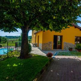 Country House Il Tiglio, hotel in Mergo
