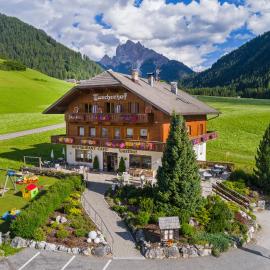 Gasthof Tuscherhof, hotel a Braies (Prags)