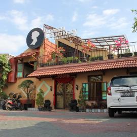 Omah Njonja Bed & Brasserie