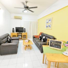 Kijal Family Apartment, hotel i Kijal