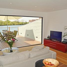 Lapwing Lake Lodge โรงแรมในไซเร็นเซสเตอร์