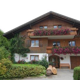 Haus Schneider, hotel v destinaci Andelsbuch