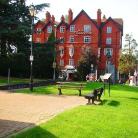 The Hotel Commodore – hotel w mieście Llandrindod Wells