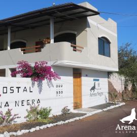 Hostal Arena Negra, hotel u gradu Puerto Ajora
