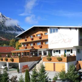 Landhotel Wolf, hôtel à Leutasch