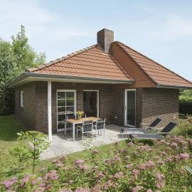 Center Parcs Nordseeküste Bremerhaven, hotel v destinácii Tossens