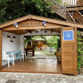 Albergue Jakue、プエンテ・ラ・レイナのホテル