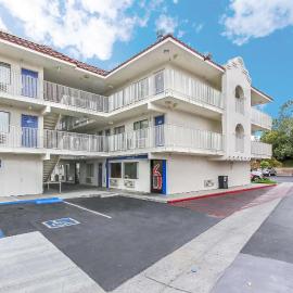 Hotel B5 -Watsonville, hotel din Watsonville