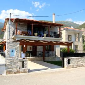 Amaryllis Holiday Home, hotell i Agios Spiridon Fokidas