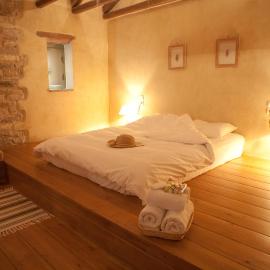 Astra Inn, hotell i Papigkon